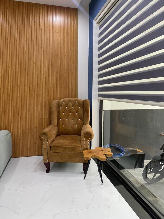 Aurora Homestay Куанг Нгай Екстериор снимка